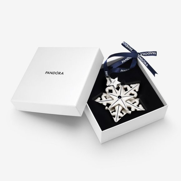 Pandora Ornament 2021 UK Special Edition - Picture 2 of 2